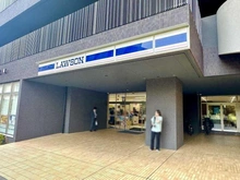 【千葉県/流山市おおたかの森北】ソライエグラン流山おおたかの森シーズンスクエア ローソン流山おおたかの森駅前店（現地より約140m）