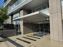 【千葉県/流山市平和台】アズベリーヒルズ エントランス