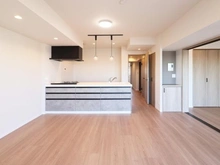 【埼玉県/三郷市さつき平】パークフィールドみさとテラウェスト5街区2号館 リビング・ダイニング