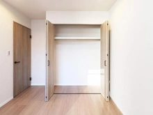 【埼玉県/三郷市さつき平】パークフィールドみさとテラウェスト5街区2号館 収納