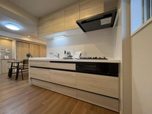 【埼玉県/吉川市栄町】モアステージ吉川ライネスハイム B棟 キッチン