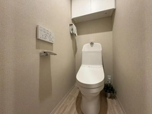 【埼玉県/吉川市栄町】モアステージ吉川ライネスハイム B棟 トイレ