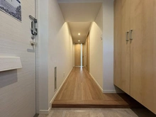 【埼玉県/吉川市栄町】モアステージ吉川ライネスハイム B棟 廊下