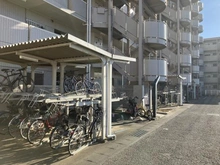 【茨城県/取手市井野台】サンライフ取手 A棟 駐輪場