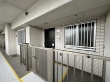 【東京都/葛飾区柴又】シンクレア柴又パークサイド ポーチ：リフォーム中