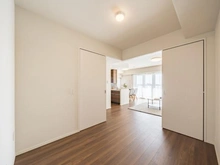 【千葉県/松戸市小根本】プラウド松戸 洋室