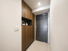 【千葉県/松戸市小根本】プラウド松戸 玄関