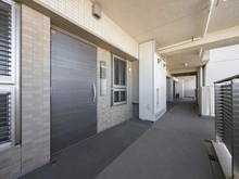 【千葉県/松戸市小根本】プラウド松戸 玄関