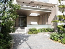 【千葉県/松戸市小根本】プラウド松戸 アプローチ