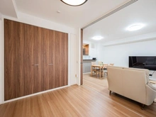 【千葉県/船橋市北本町】プラウド船橋三街区 洋室：奥：LDK