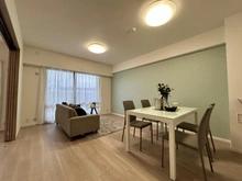 【千葉県/千葉市稲毛区小仲台】アクアフォレスタ・ルネ稲毛　フォレスタ棟 リビング・ダイニング