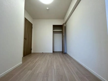 【千葉県/千葉市稲毛区小仲台】アクアフォレスタ・ルネ稲毛　フォレスタ棟 洋室