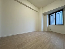 【千葉県/千葉市稲毛区小仲台】アクアフォレスタ・ルネ稲毛　フォレスタ棟 洋室