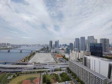 【東京都/中央区晴海】ザ・パークハウス晴海タワーズ クロノレジデンス 眺望：バルコニーから西側に向けて