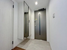 【千葉県/八千代市緑が丘】カムザ・スクエア八千代緑が丘タワーズ 玄関