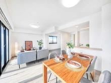 【千葉県/八千代市大和田】アンベリール八千代大和田ステーションテラス LDK：※家具・調度品等は販売価格に含まれておりません 奥：洋室