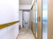 【東京都/江東区東陽】秀和第2東陽町レジデンス 廊下：家具調度品は価格に含まれません