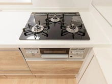 【東京都/江東区千石】ジースクエア キッチン：三口コンロ