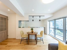 【東京都/江東区南砂】ライオンズマンション東陽町第3 ダイニングキッチン：家具・調度品は物件価格に含まれません。