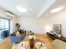 【東京都/江東区南砂】ライオンズマンション東陽町第3 リビング・ダイニング：家具・調度品は物件価格に含まれません。