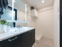 【東京都/江東区南砂】ライオンズマンション東陽町第3 洗面所：家具・調度品は物件価格に含まれません。