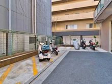 【東京都/江東区三好】ドラゴンマンション木場公園壱番館 バイク置き場