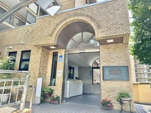 【千葉県/市川市南八幡】ライオンズマンション市川本八幡 エントランス