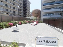 【東京都/江東区北砂】バウス西大島 敷地内