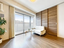 【東京都/江東区東砂】ジオ南砂町 リビング・ダイニング：8階・南向き住戸につき日当たり良好