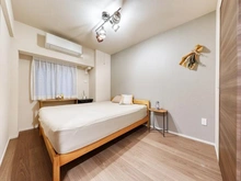 【東京都/江東区東砂】ジオ南砂町 サービスルーム：寝室にはアクセントクロスを採用