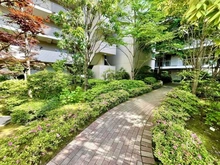 【東京都/江戸川区西葛西】レジデントプレイス西葛西 敷地内
