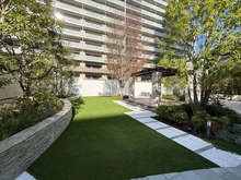 【千葉県/八千代市村上南】ウエリス八千代村上 共用部：プライベートガーデン