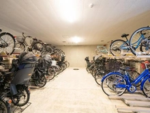 【東京都/板橋区大和町】リビオレゾン板橋本町ステーションサイド 駐輪場