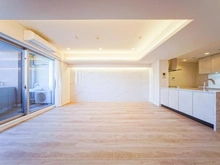 【東京都/豊島区上池袋】プラウドシティ上池袋 LDK：キッチンカウンター下に収納有