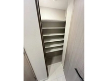 【神奈川県/川崎市中原区木月】プラウド元住吉ウエスト 収納：シューズインクローゼット