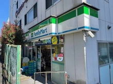 【東京都/板橋区加賀】レーベンハイム加賀プレシャスフォルム ファミリーマート　帝京大学病院前店（現地より約120m）