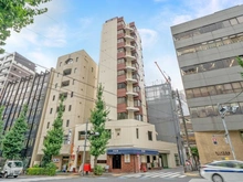 【東京都/文京区湯島】マンション岡 外観：写真中央