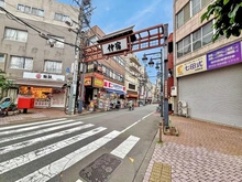 【東京都/板橋区板橋】リビオタワー板橋 仲宿商店街（現地より約86m）