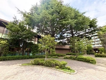 【東京都/三鷹市下連雀】プラウドシティ吉祥寺 H棟 敷地内