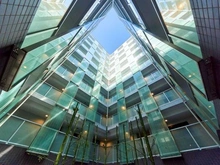 【東京都/中央区月島】THE パームス月島ルナガーデン 共用部：ムーンコート（中庭の上部吹き抜け部分）