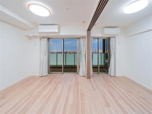 【東京都/豊島区東池袋】プラウドタワー東池袋 リビング・ダイニング：（右）洋室