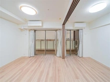 【東京都/豊島区東池袋】プラウドタワー東池袋 リビング・ダイニング：（右）洋室