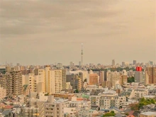 【東京都/豊島区東池袋】プラウドタワー東池袋 眺望：バルコニーからの夕景　※ズーム有