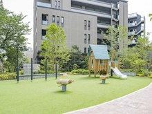 【東京都/板橋区小茂根】プラウドシティ小竹向原 グランドコート 敷地内