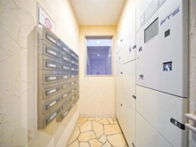 【東京都/西東京市ひばりが丘】フォレストレイクひばりヶ丘 H棟 メールボックス・宅配ボックス