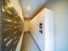 【東京都/板橋区大原町】東京ガーデンフォーラム 宅配BOX：左側：メールBOX