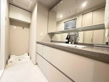 【東京都/港区南青山】パーク・コート南青山ヒルトップレジデンス 洗面室