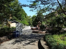 【東京都/港区南青山】パーク・コート南青山ヒルトップレジデンス 広尾北公園（現地より約300m）