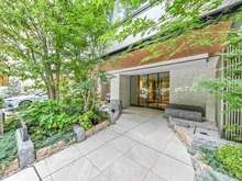 【東京都/渋谷区富ヶ谷】ブランズ渋谷代々木公園 エントランス