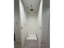 【東京都/渋谷区神宮前】パークコート神宮前 収納：洗濯機置場